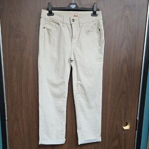 Santana Jeans Size 8 Beige Mid Rise Capri Length Jeans
